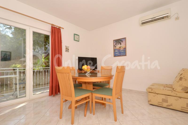 Appartamento Brown (Case vacanze Croazia  Riviera di Split e Trogir / Arbanija)