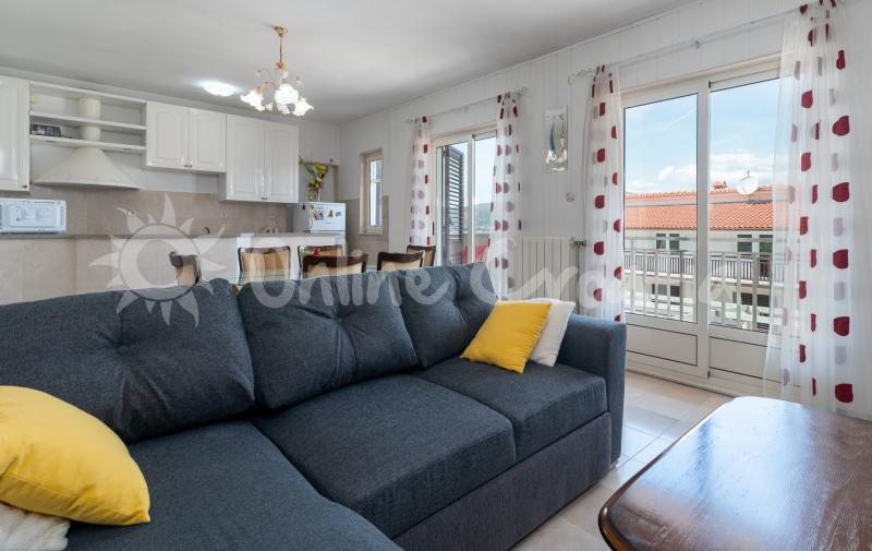 Apartment Lola 1 (Mastrinka)