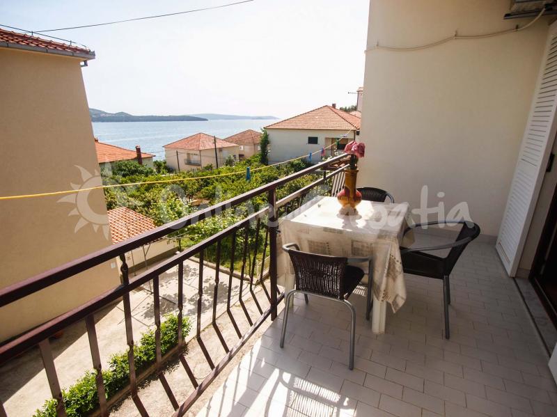 Appartement Ivanka 5 (Ferienwohnungen Kroatien  Riviera von Split und Trogir / Seget Donji)