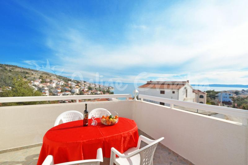 Apartment Nataly 2 (Holiday Rentals Croatia  > Trogir and Split area > Okrug Gornji)