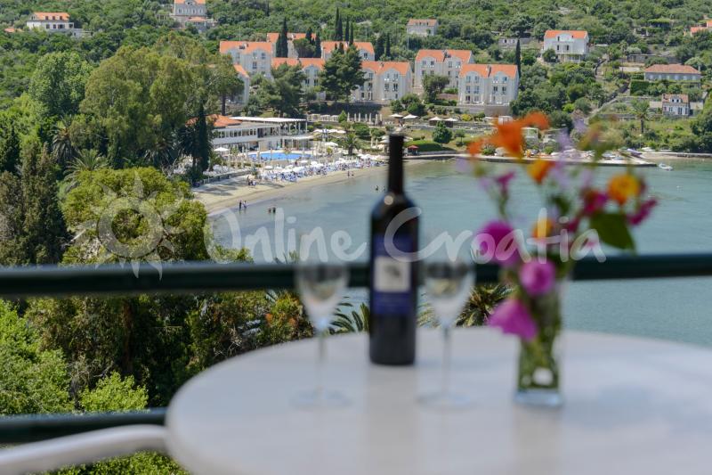 Apartment Middle (Holiday Rentals Croatia  Dubrovnik islands / Kolocep)
