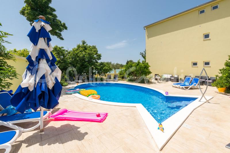 Apartment Petra 1 (Holiday Rentals Croatia  > Trogir and Split area > Okrug Gornji)