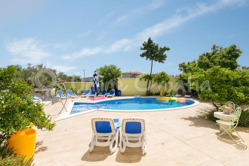 Apartment Petra 2 (Holiday Rentals Croatia  > Trogir and Split area > Okrug Gornji)